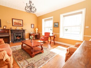 Living area - DROMCLOUGH FARMHOUSE, family friendly in Listowel, County Kerry (Listowel)
