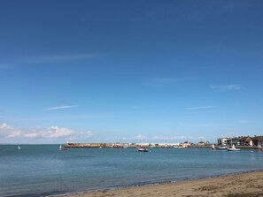 Beach nearby - TO THE BEACH!, pet friendly, country holiday cottage in Skerries (Loughshinny)