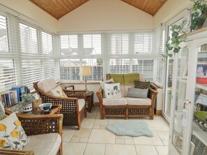 Living area - DONAGH CROSS TOWN HOUSE, pet friendly in Carndonagh, County Donegal (CARNDONAGH)