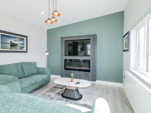 Living area - NUMBER 3 VILLA - THE VIEW, with a garden in Derrybeg, County Donegal (Derrybeg)