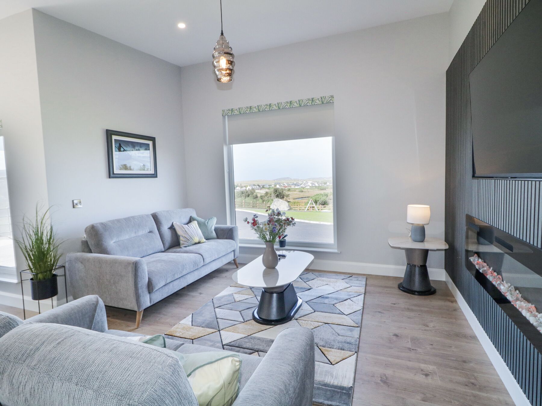 Number 6 Villa - The View, With A Garden In Derrybeg, County Donegal - County Donegal
