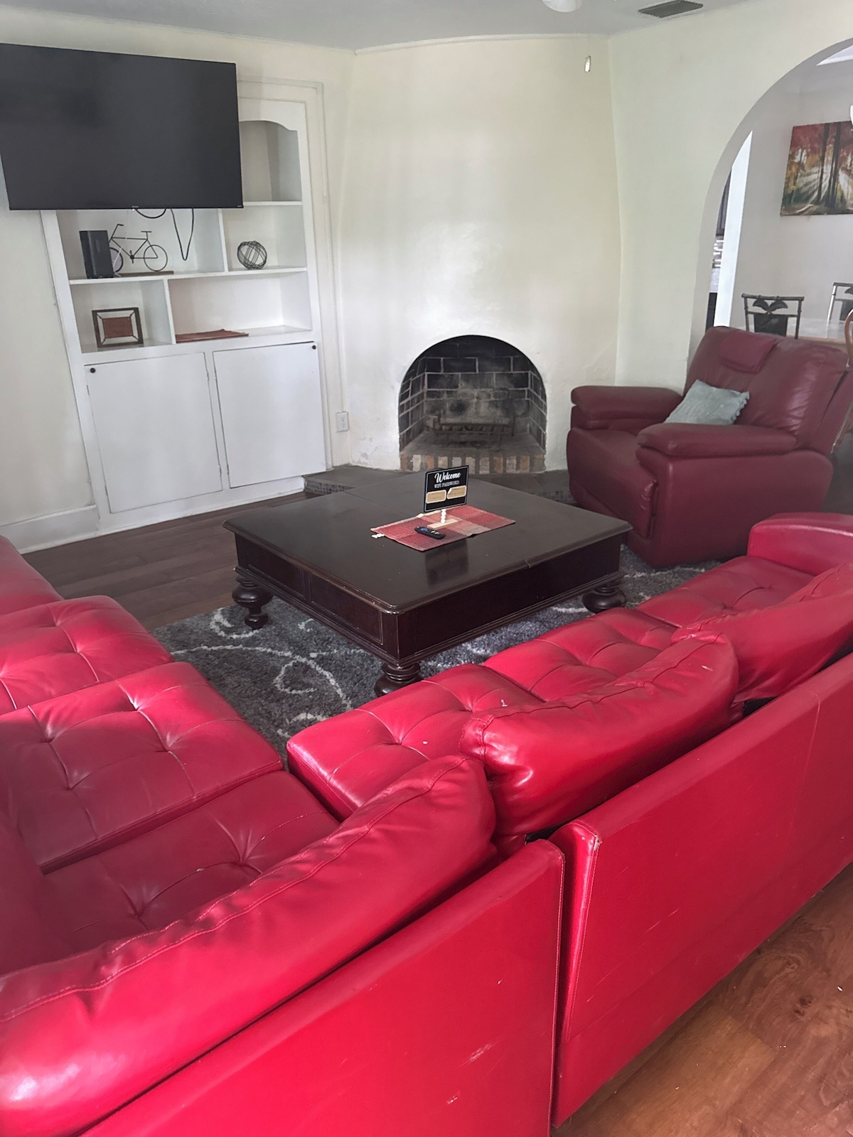 Photo 4 of Charming 3-bedroom house with WiFi, 
10 minutes to beach and walking to downtown