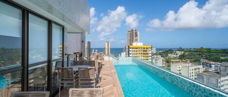 Basic Apartment | Pool