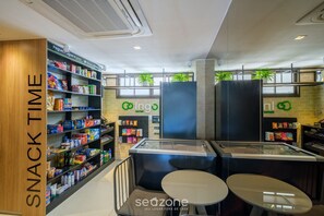 Gift shop - Modern and Fully Equipped Apartments 500m From Barra Beach in Salvador ZBN (Salvador)