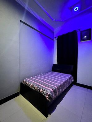 1 dormitorio, caja fuerte, escritorio y wifi gratis