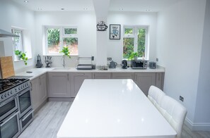 Microonde, forno, macchina per tè/caffè