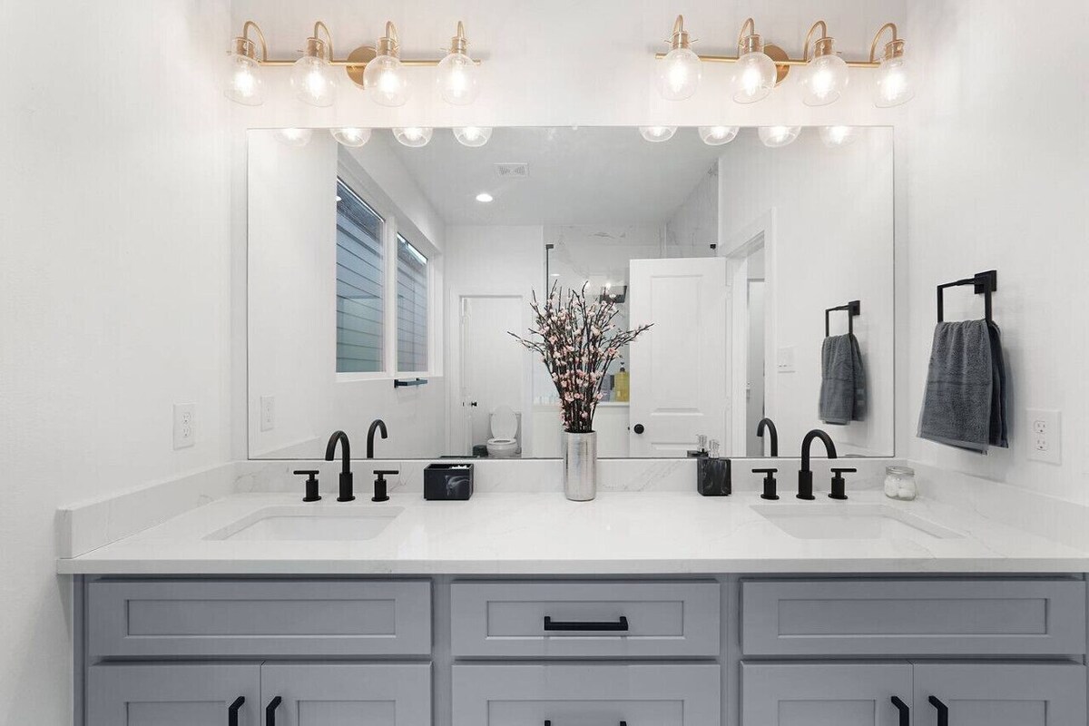 Photo 18 of Lavish Stay in Houston Heights