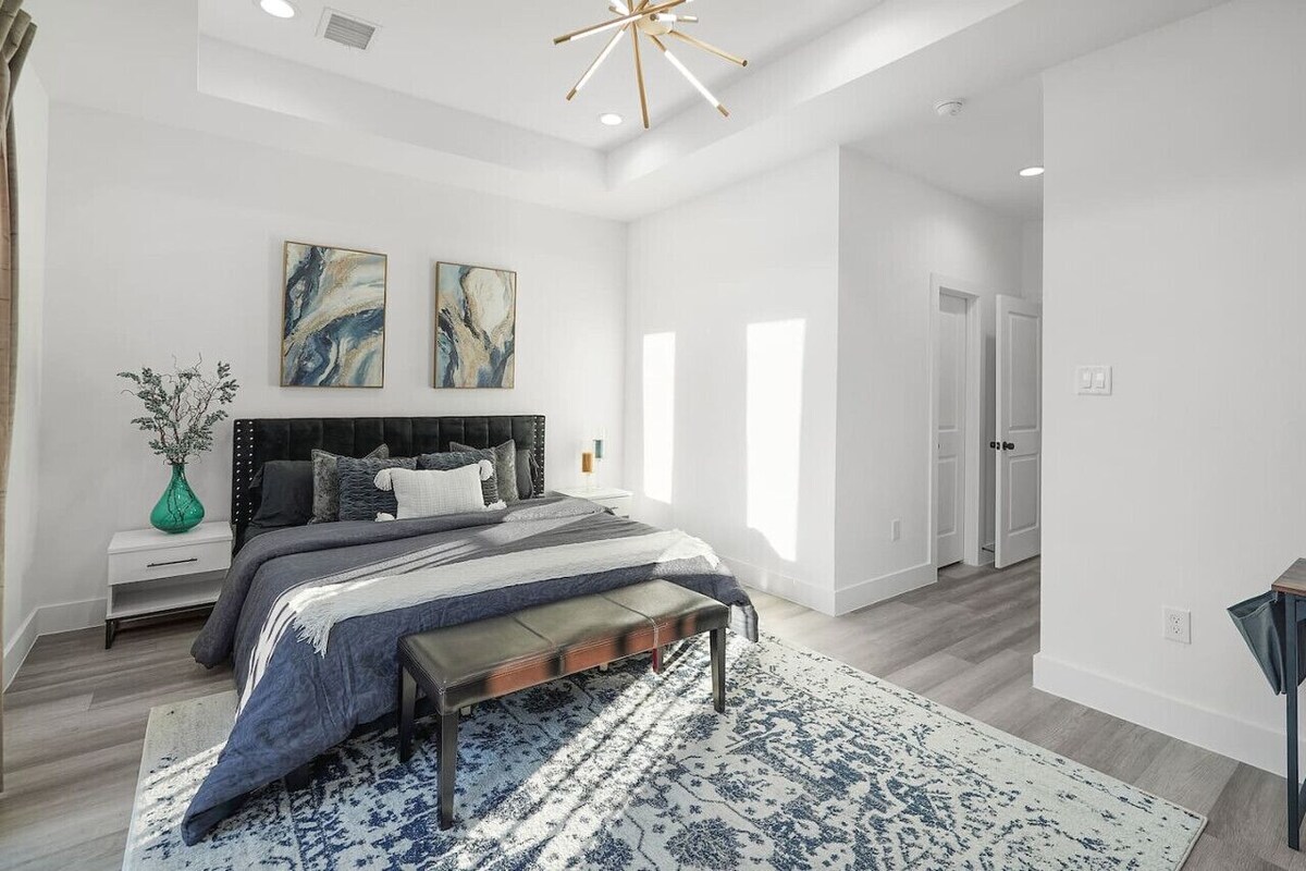 Photo 14 of Lavish Stay in Houston Heights