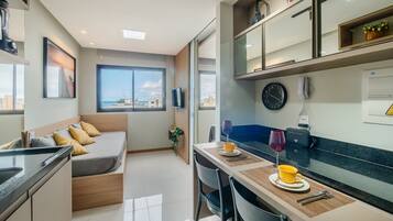 Basic Apartment | Private kitchen | Cookware/dishes/utensils