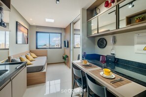 Basic Apartment | Private kitchen | Cookware/dishes/utensils