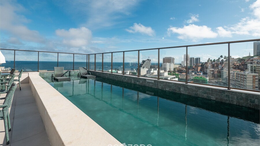 Apartments in Building With Swimming Pool in Ondina - SSA - HOA