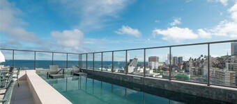  Apartamentos em Prédio c/Academia na Ondina-SSA-HOA