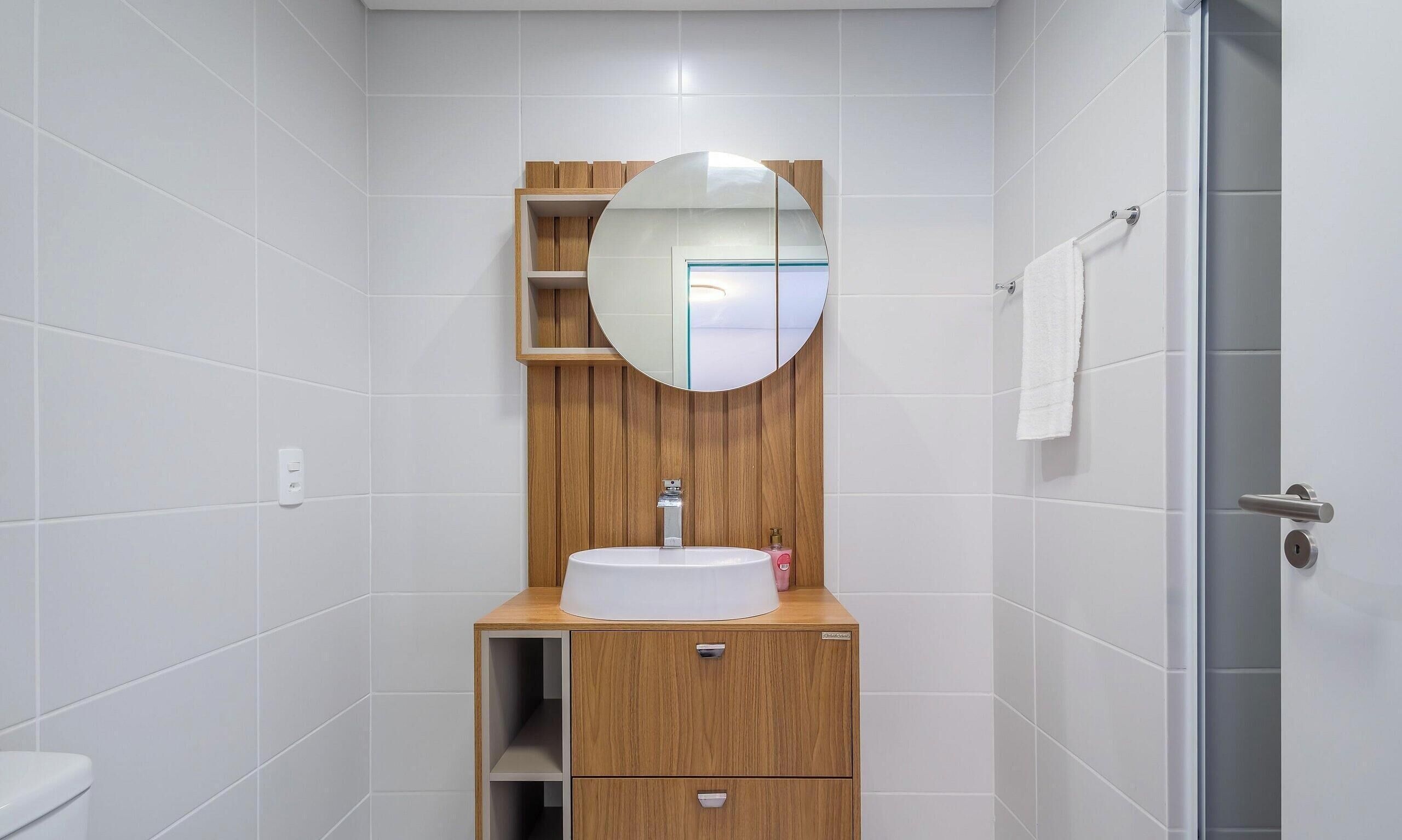 Basic Apartment | Bathroom