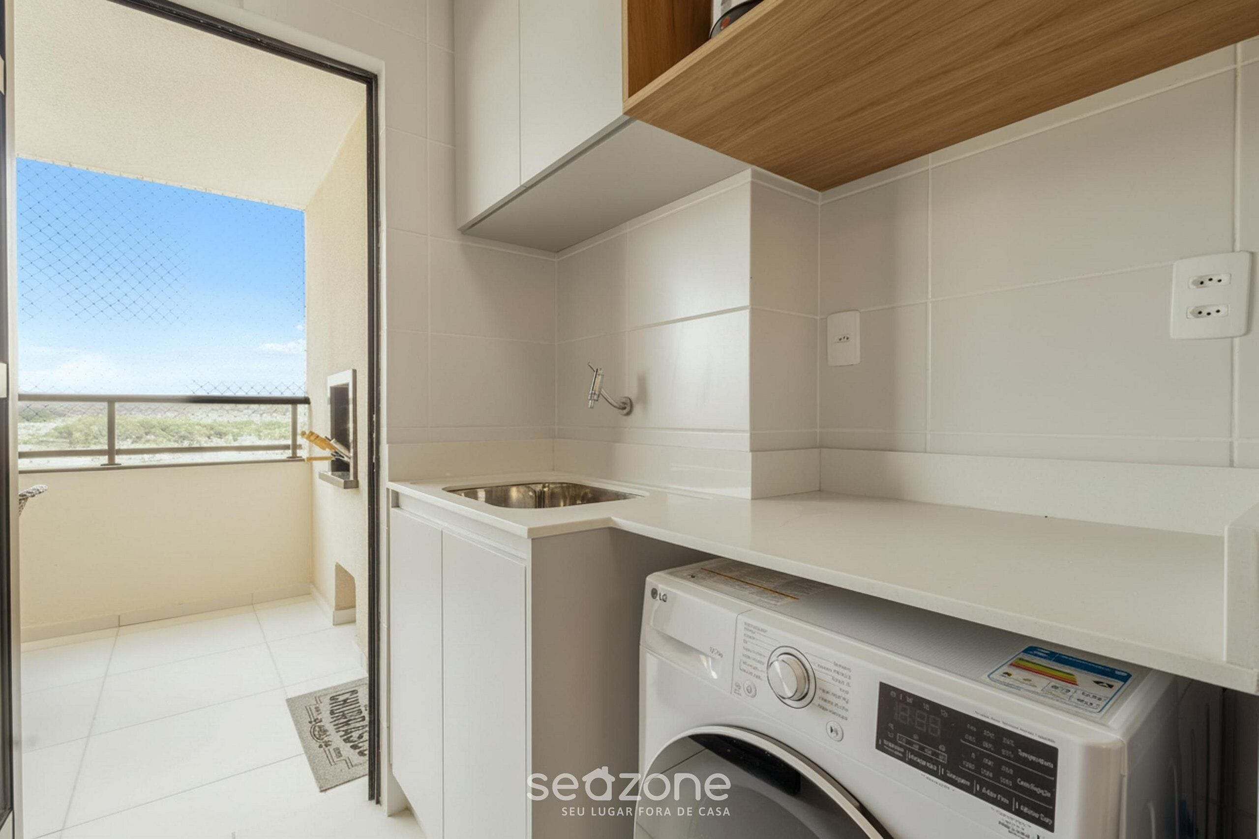 Basic Apartment | Interior