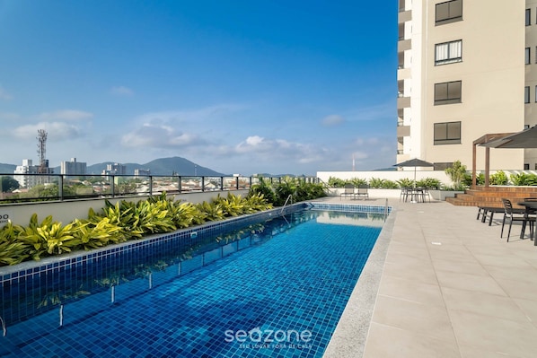 Basic Apartment | Kolam renang | Kolam renang terbuka