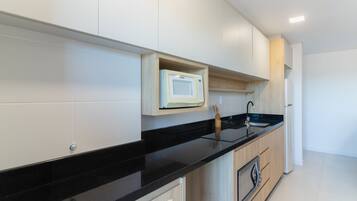 Departamento básico | Cocina privada