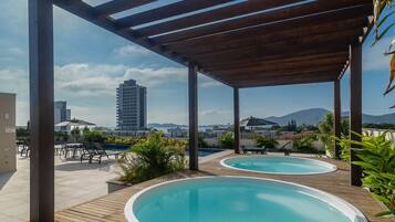 Piscina externa