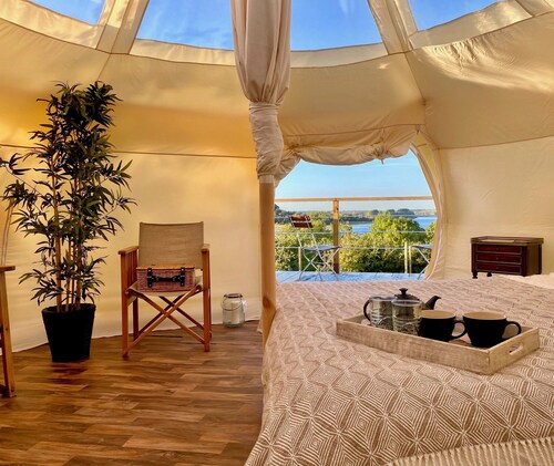 Lotus Belle Tent With Private Deck, BBQ Garden And Hammock Overlooking Rutland Water