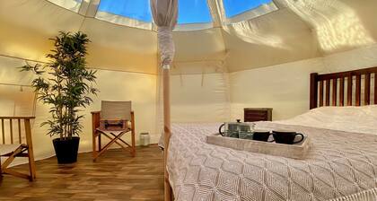 Lotus Belle Tent With Private Deck, BBQ Garden And Hammock Overlooking Rutland Water
