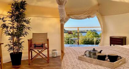 Lotus Belle Tent With Private Deck, BBQ Garden And Hammock Overlooking Rutland Water