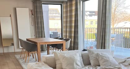 La Petite For t Contemporary Apartment in Halle