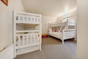 2 bedrooms, iron/ironing board