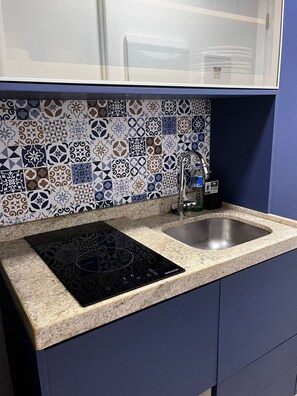 Apartament | Cuina privada | Utensilis de cuina, vaixella i coberteria