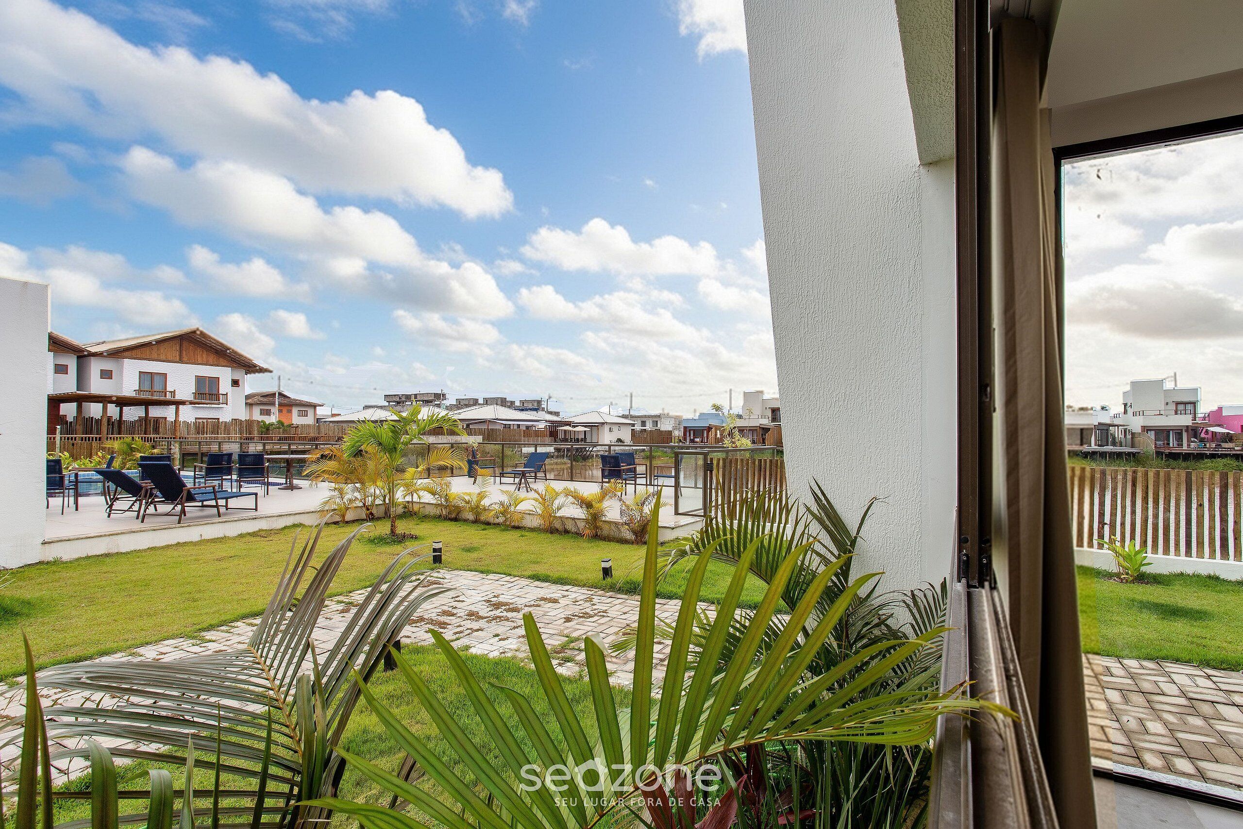 Basic Apartment | Terrace/patio