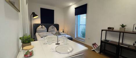 1 habitación, wifi y ropa de cama