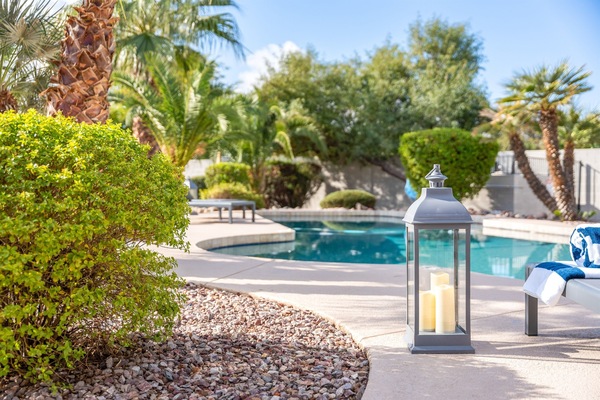 Lämmitetty uima-allas