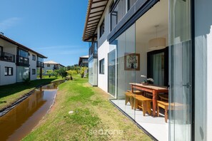 Basic Apartment | Outdoor dining - VLP - Apartments Close to Praia do Forte/ba (Mata de São João)