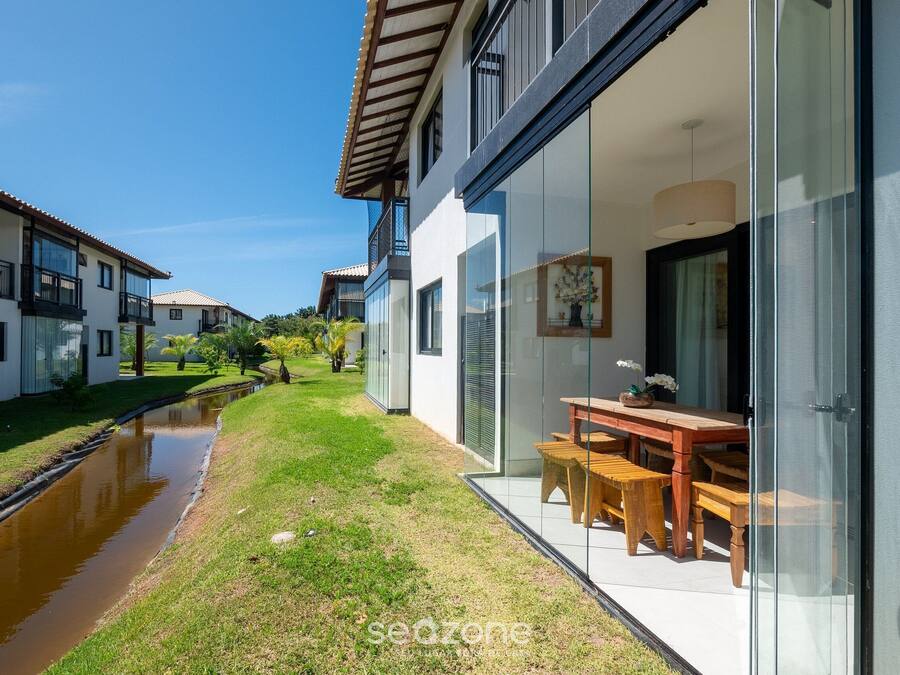 Basic Apartment | Outdoor dining