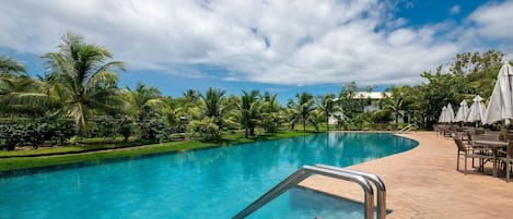 Basic-Apartment | Pool