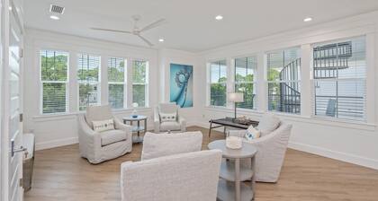 NEW!! Harmony! Sleeps 18 ! 30A Beaches ! Golf Cart