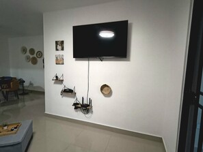 Interni