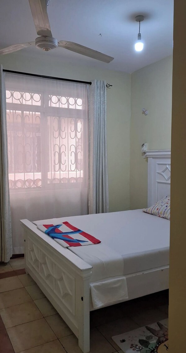 1 bedroom, iron/ironing board, WiFi