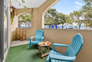 Property grounds - Condo at The Avalon - 1BR with Pool, Gym, W-iFi, and AC - NEWYEARS AVAILABLE!! (Clearwater)