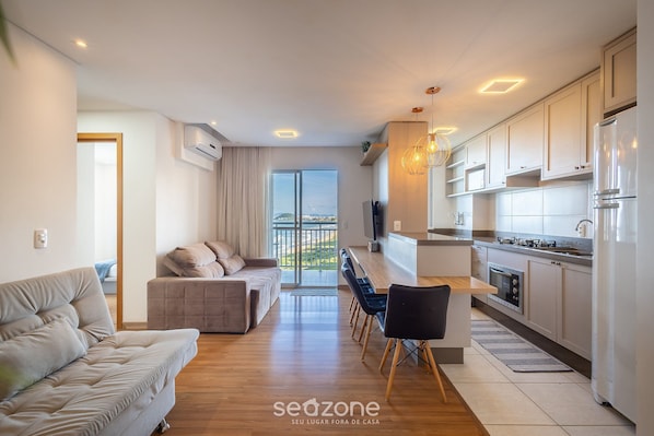 Basic Apartment | Living area