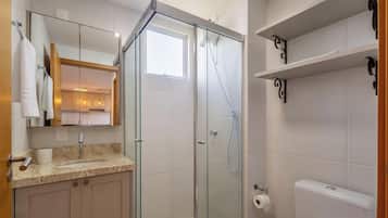 Basic Apartment | Bathroom | Shower