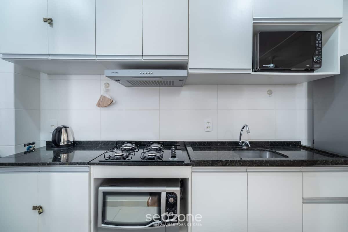 Basic Apartment | Private kitchen