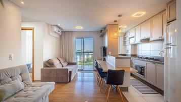 Basic Apartment | Living area