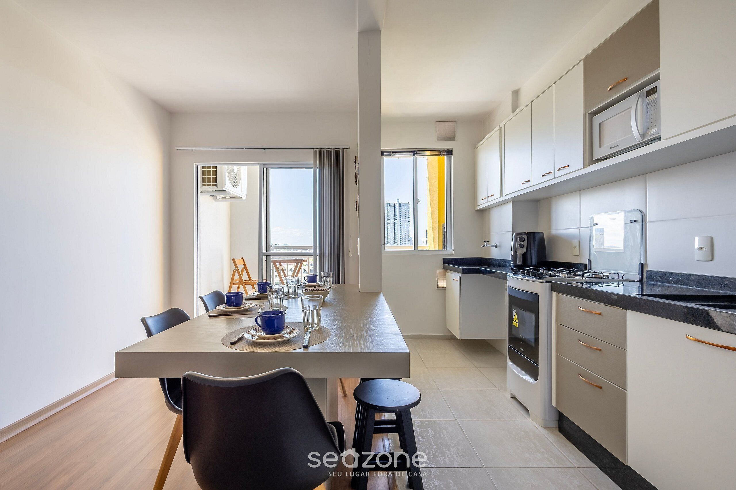 Departamento básico | Cocina privada