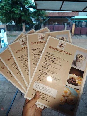 Laptop workspace, free WiFi