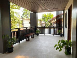 Studio – standard, 1 queensize-seng, ikke-røyk, privat bad | Terrasse/patio
