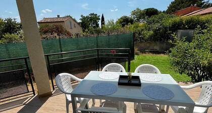 Logement entier : hébergement - Saint-André-de-Sangonis, France