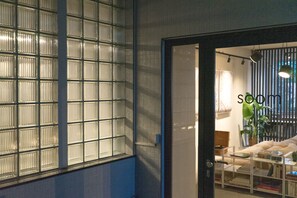 Interior entrance - soom Salzburg I Capsule Hotel (Salzburg)