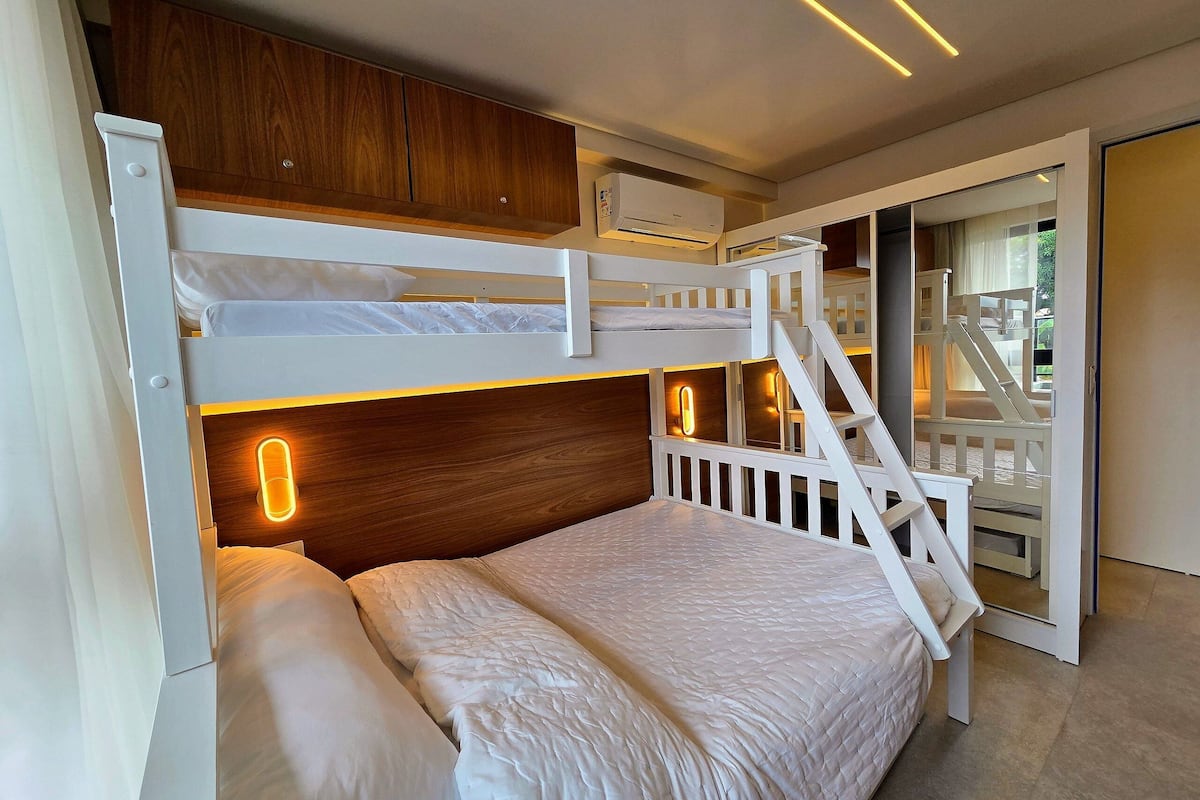 Apartament Premier | Planxa i posts de planxar i wifi gratuïta