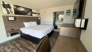 Premium bedding, desk, laptop workspace, free WiFi