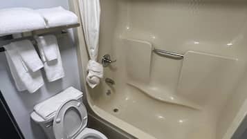 Ensemble douche/baignoire, serviettes fournies, savon, shampoing