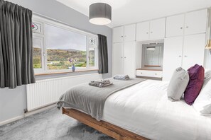 3 soverom, strykejern/-brett, wi-fi (inkludert) og sengetøy